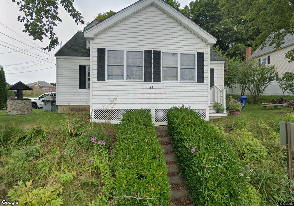 21 Pleasant St, Pembroke, NH 03275 - photo 1