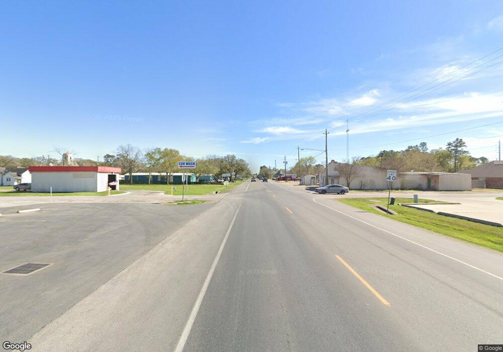 984 S Dill St, East Bernard, TX 77435 - photo 1