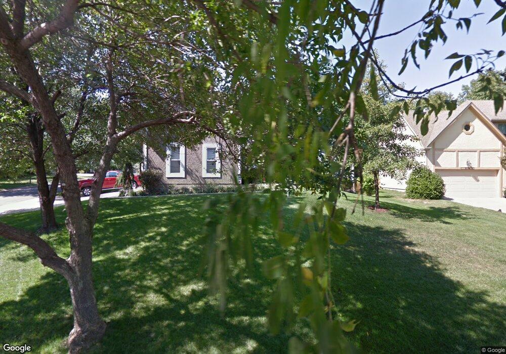 8020 Constance St, Lenexa, KS 66215 - photo 1