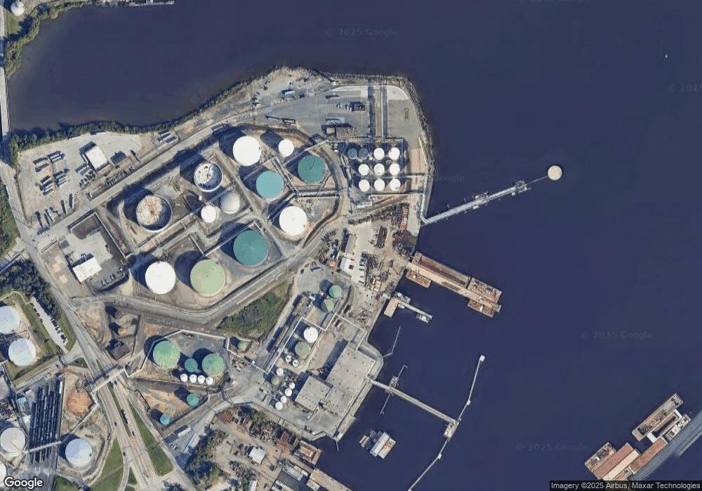 6121 Pennington Ave, Baltimore, MD 21226 - photo 1