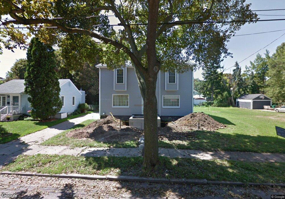 815 Clayton St, Lansing, MI 48915 - photo 1