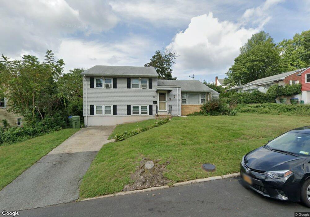 61 Edgegrove St, Edison, NJ 08837 - photo 1