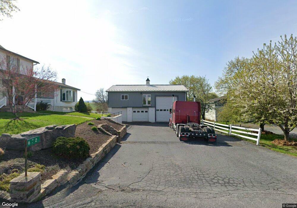 672 Lancaster Ave, New Holland, PA 17557 - photo 1