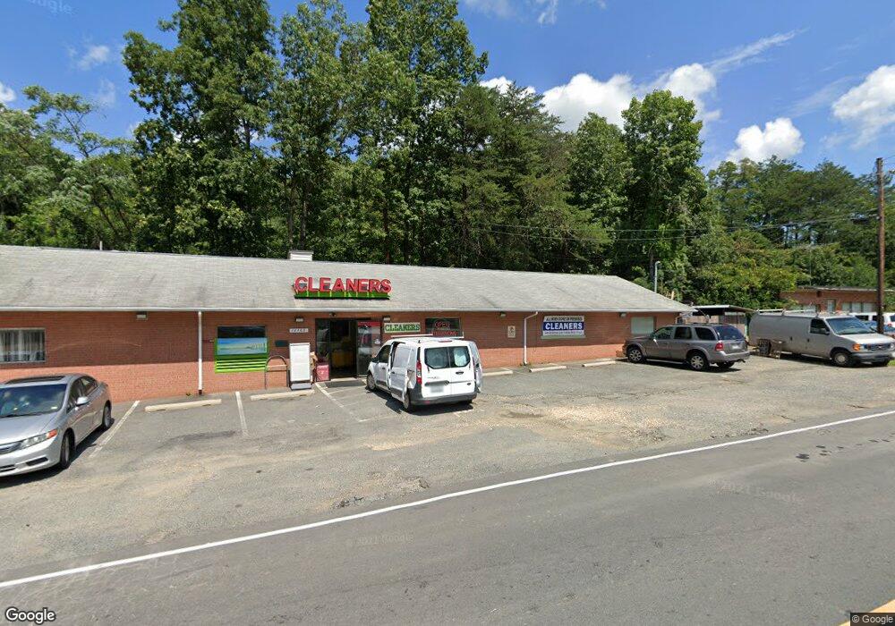 18763 Fuller Heights Rd, Triangle, VA 22172 - photo 1