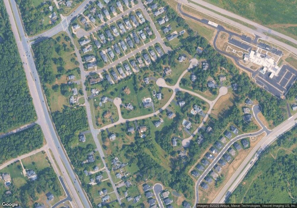 8940 Hollymeade Dr, Lorton, VA 22079 - photo 1