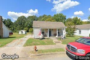 165 Cross St, Mortons Gap, KY 42440