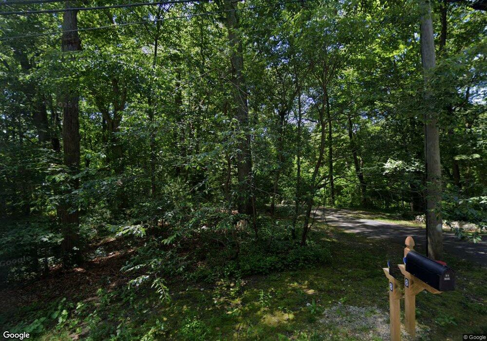 8 Hallsey Ln, Woodbridge, CT 06525 - photo 1