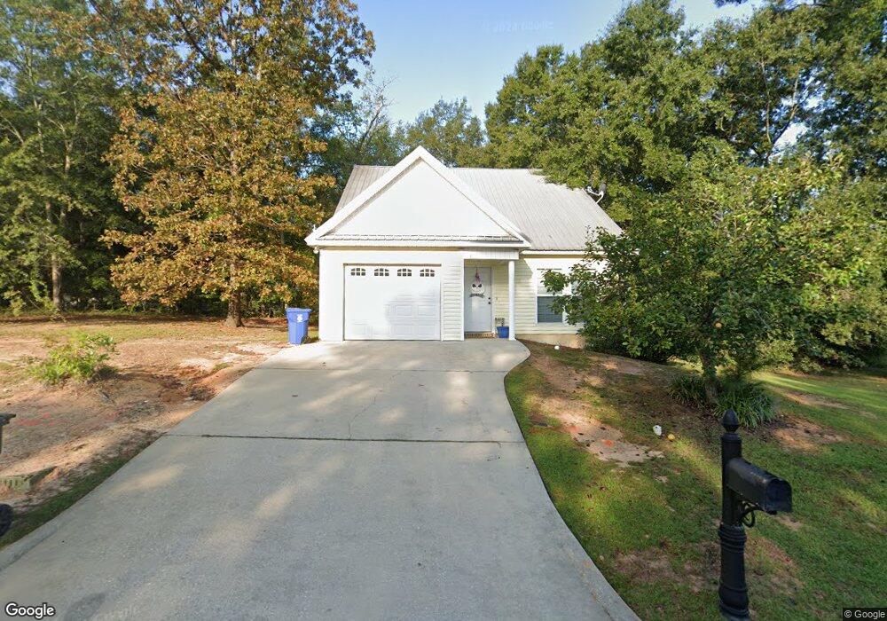 102 Cove Ln, Dothan, AL 36305 - photo 1