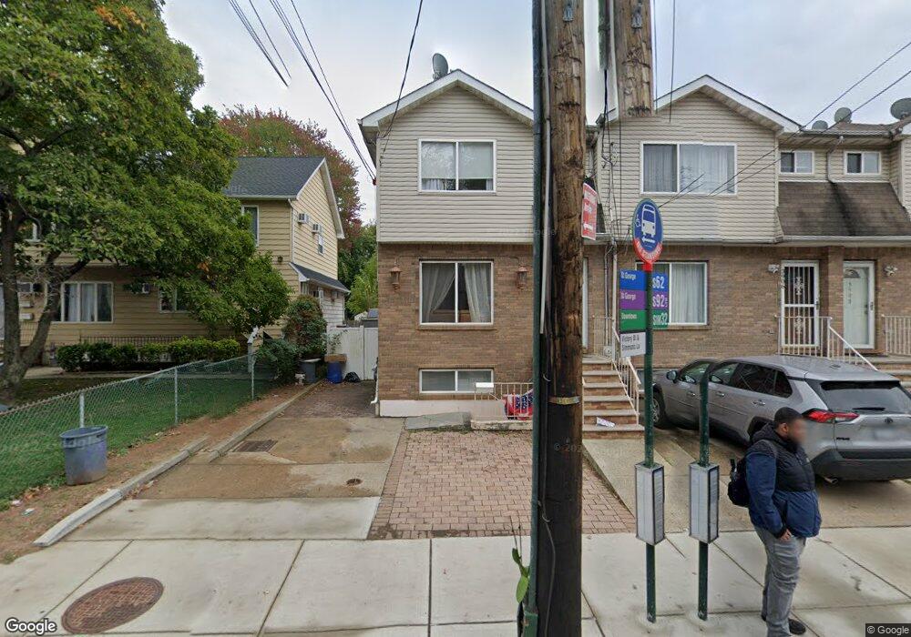 3904 Victory Blvd, Staten Island, NY 10314 - photo 1
