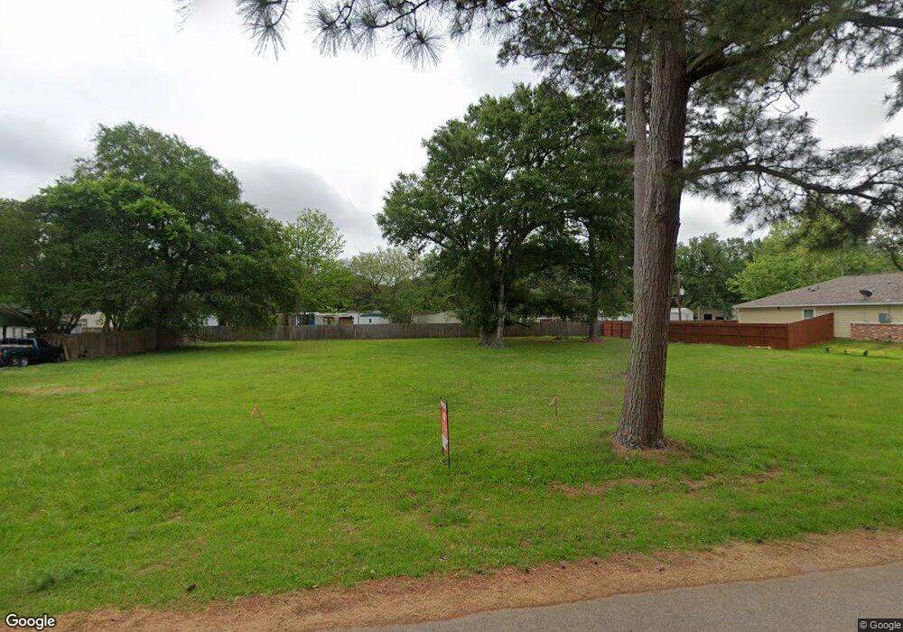 517 Hospital St, Tomball, TX 77375 - photo 1