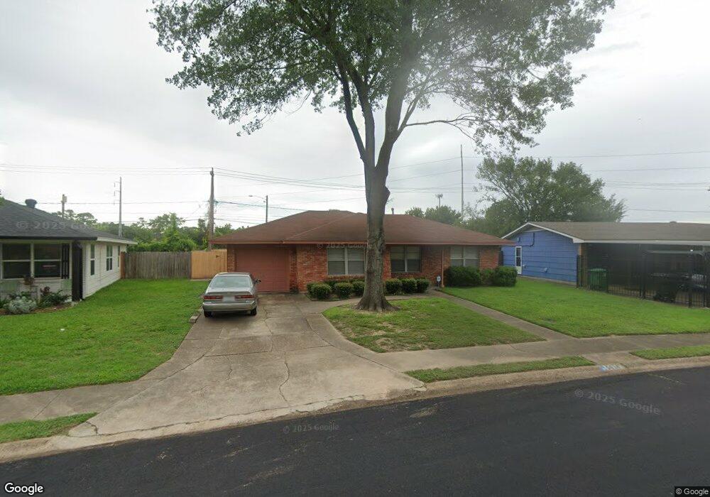 5014 De Lange Ln, Houston, TX 77092 - photo 1
