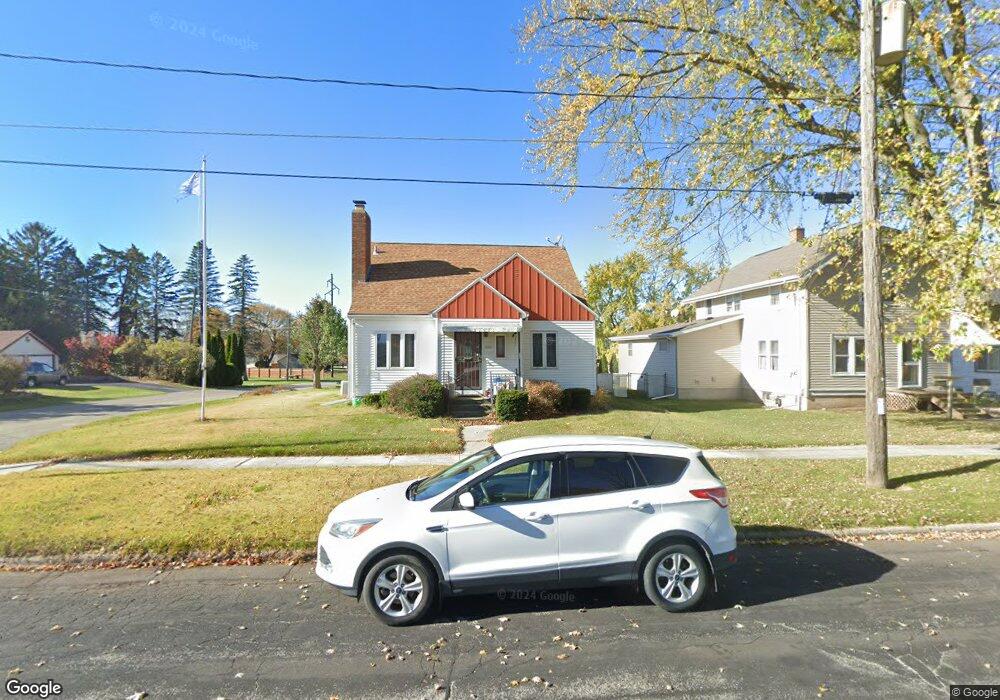 936 N 22nd St, Manitowoc, WI 54220 - photo 1