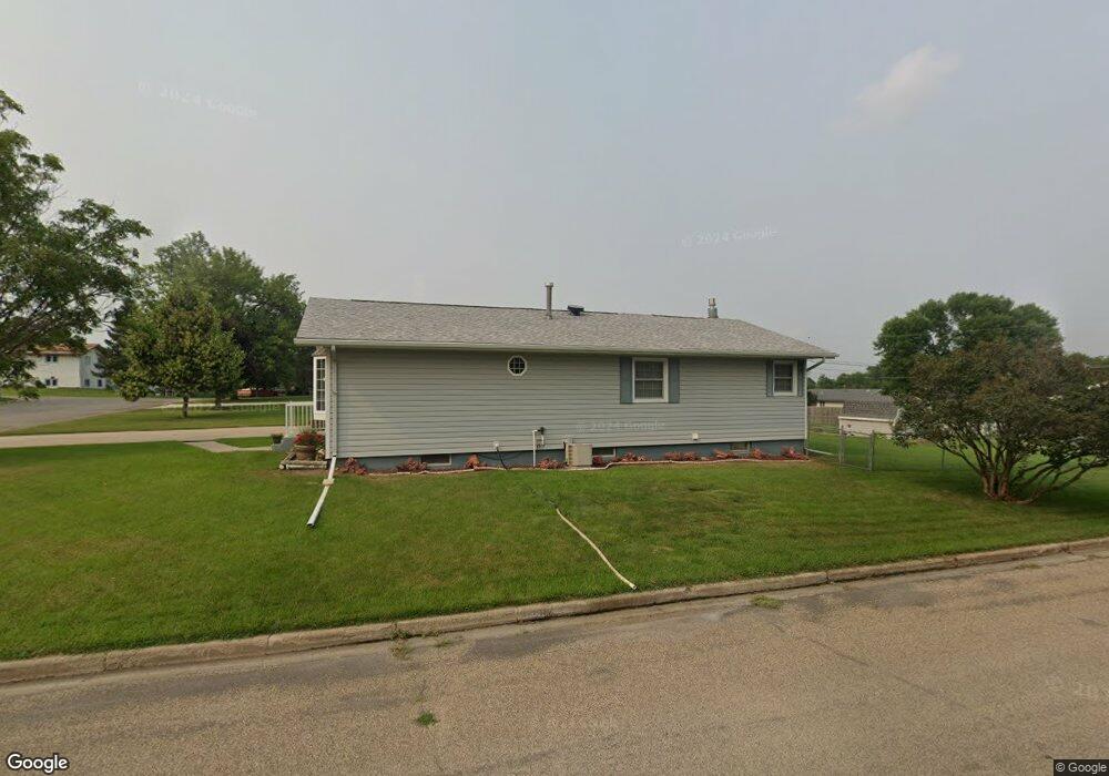 1409 8th Ave SW, Jamestown, ND 58401 - photo 1