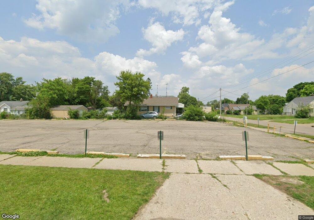 1214 Knight Ave, Flint, MI 48503 - photo 1