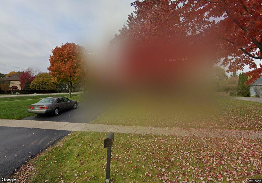 23156 Joyce Ln, Naperville, IL 60564 - photo 1