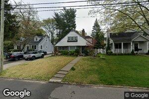 21 Bayside Ave, Port Washington, NY 11050