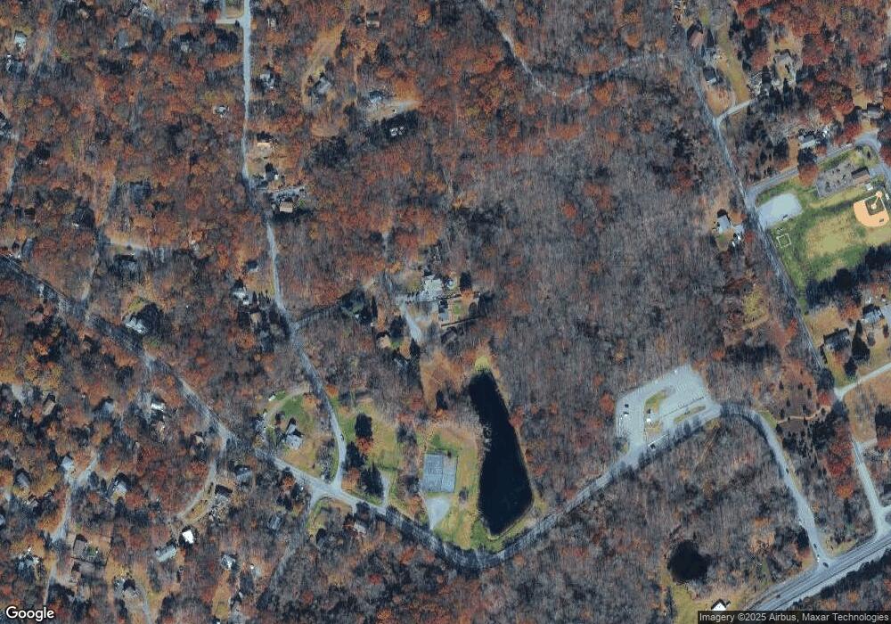 209 Stag Ct S, Bushkill, PA 18324 - photo 1