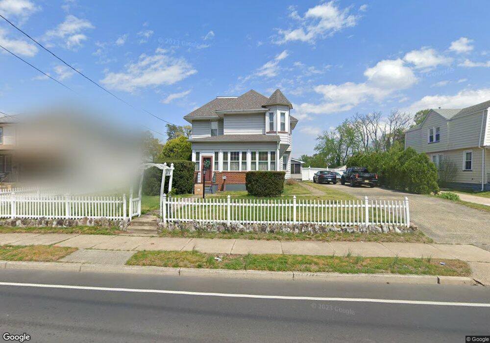 563 S Fairview St, Riverside, NJ 08075 - photo 1