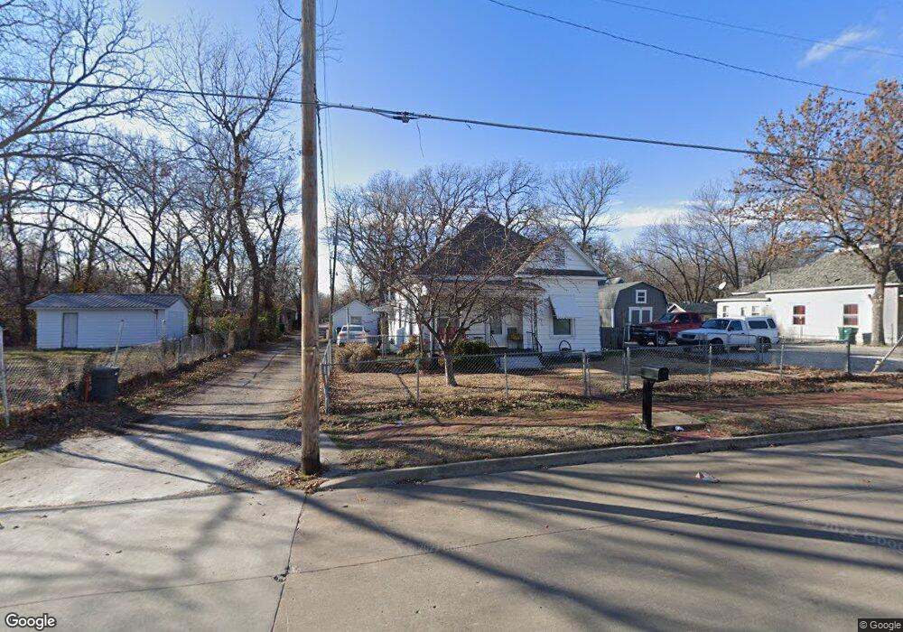 312 N 26th St, Parsons, KS 67357 - photo 1