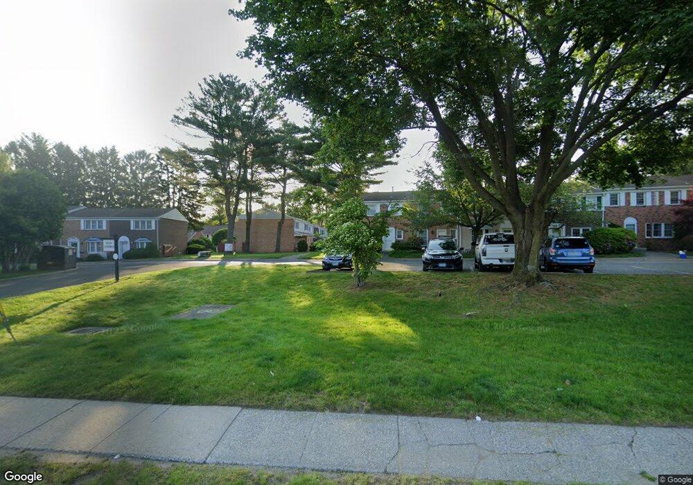 178 Penn Common, Milford, CT 06460 - photo 1