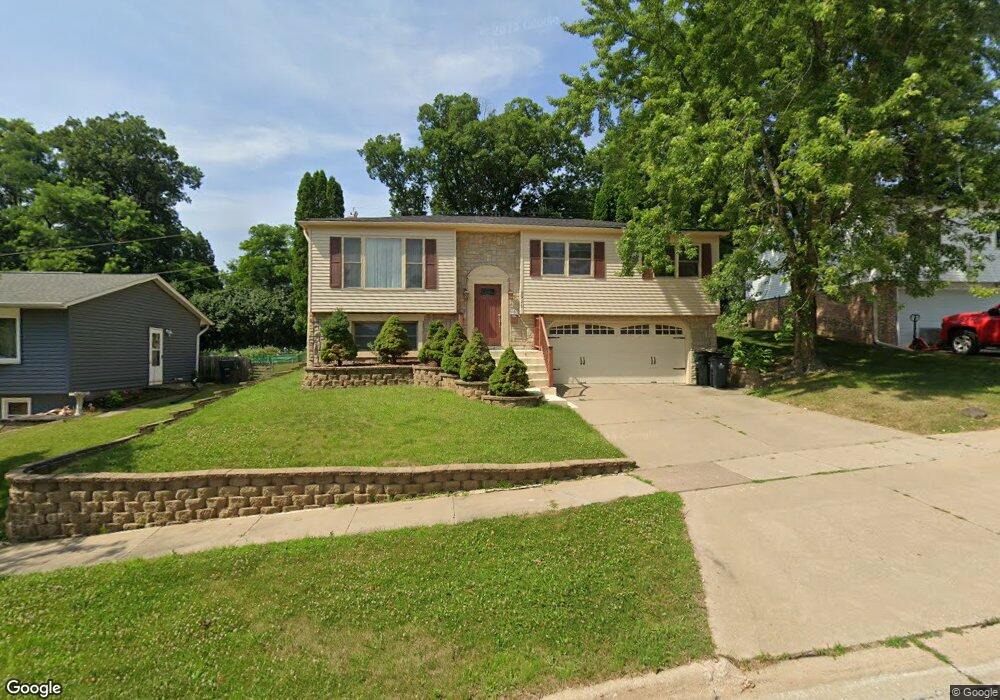 3916 13th Ave SE, Cedar Rapids, IA 52403 - photo 1