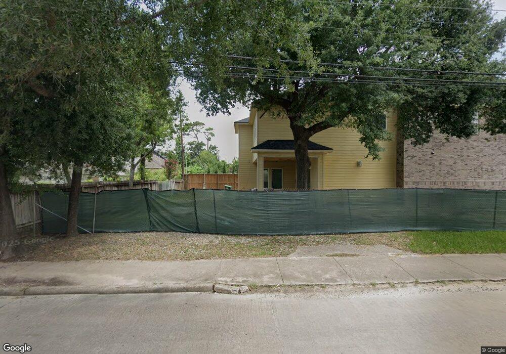 8002 Westview Dr, Houston, TX 77055 - photo 1