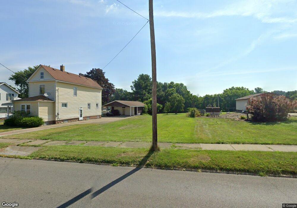 90 Center St, Struthers, OH 44471 - photo 1