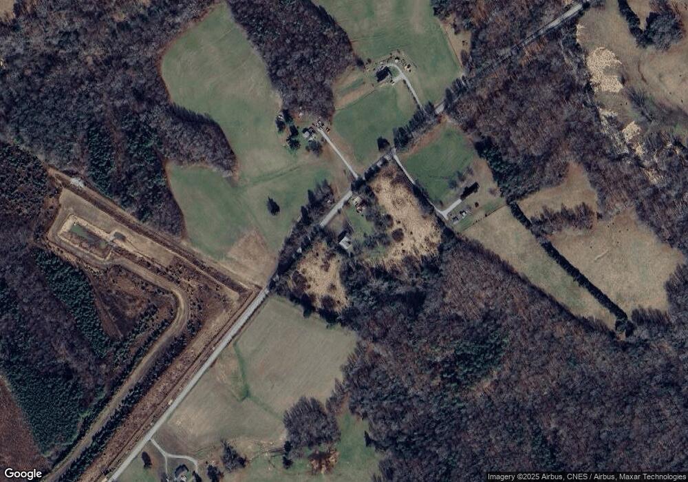 2144 Skyline Rd, South Hill, VA 23970 - photo 1