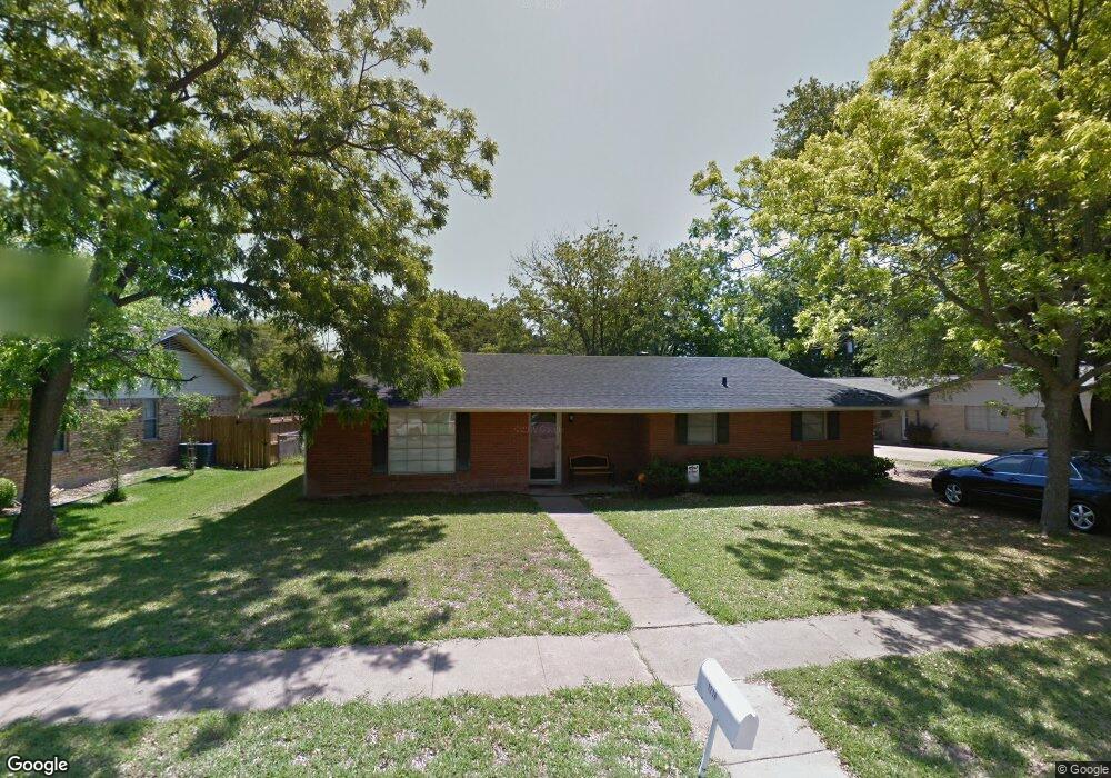 1218 Sunset Dr, Ennis, TX 75119 - photo 1