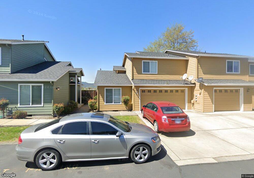 358 Live Oak Loop, Central Point, OR 97502 - photo 1