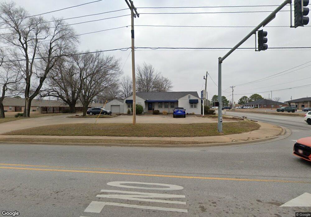 1805 W Olive St, Rogers, AR 72756 - photo 1