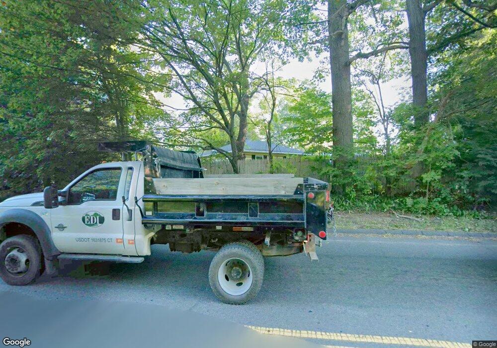 914 Bridge Rd, Northampton, MA 01060 - photo 1