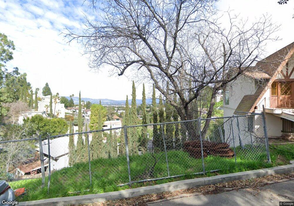 5182 Calatrana Dr, Woodland Hills, CA 91364 - photo 1