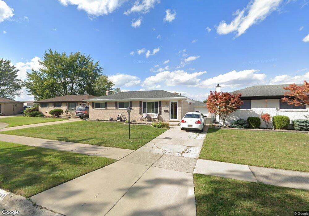 27649 Larry St, Roseville, MI 48066 - photo 1