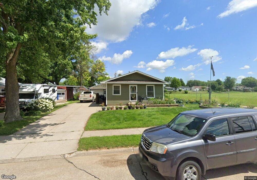 3004 Grove St, Davenport, IA 52804 - photo 1