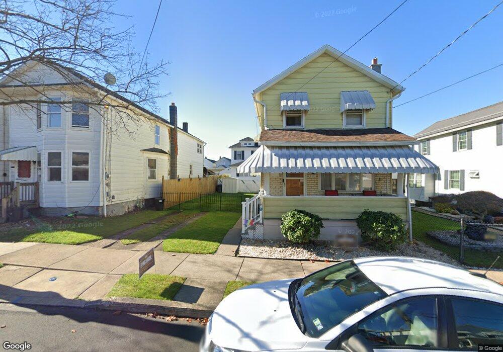 117 1/2 Oak St, Nanticoke, PA 18634 - photo 1