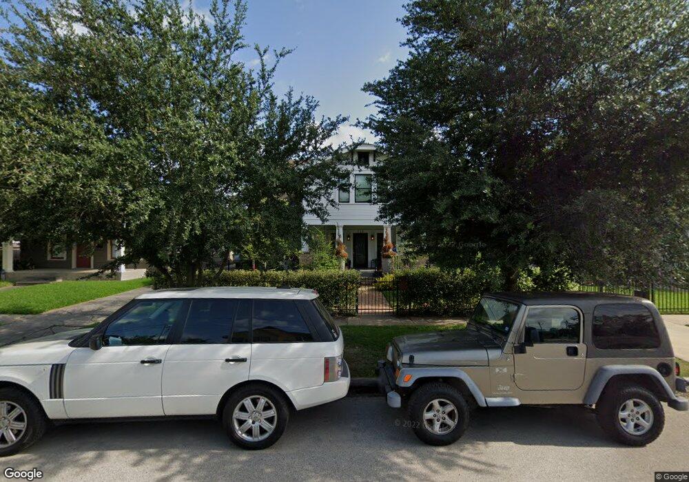 733 E 6th 1/2 St, Houston, TX 77007 - photo 1