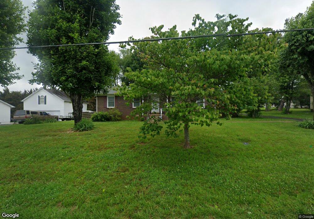 203 Stardust Dr, Shelbyville, TN 37160 - photo 1