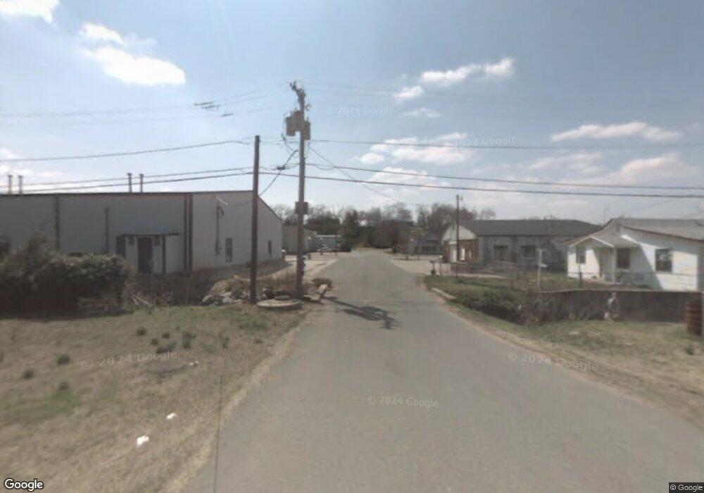 64 Locust Grove Hc 64, Locust Grove, OK 74352 - photo 1