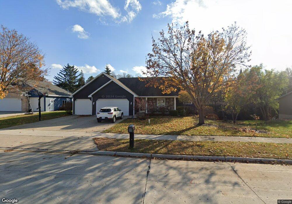 3303 41st St, Two Rivers, WI 54241 - photo 1