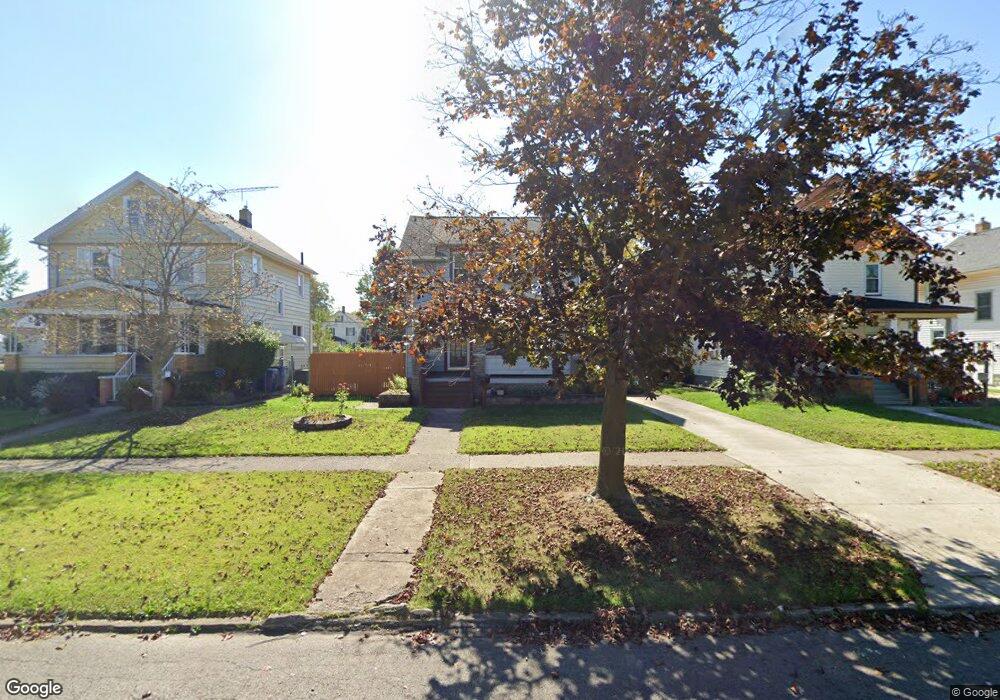 2408 E 30th St, Lorain, OH 44055 - photo 1