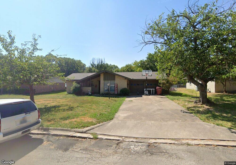 310 Glen Oaks Rd, Bonham, TX 75418 - photo 1