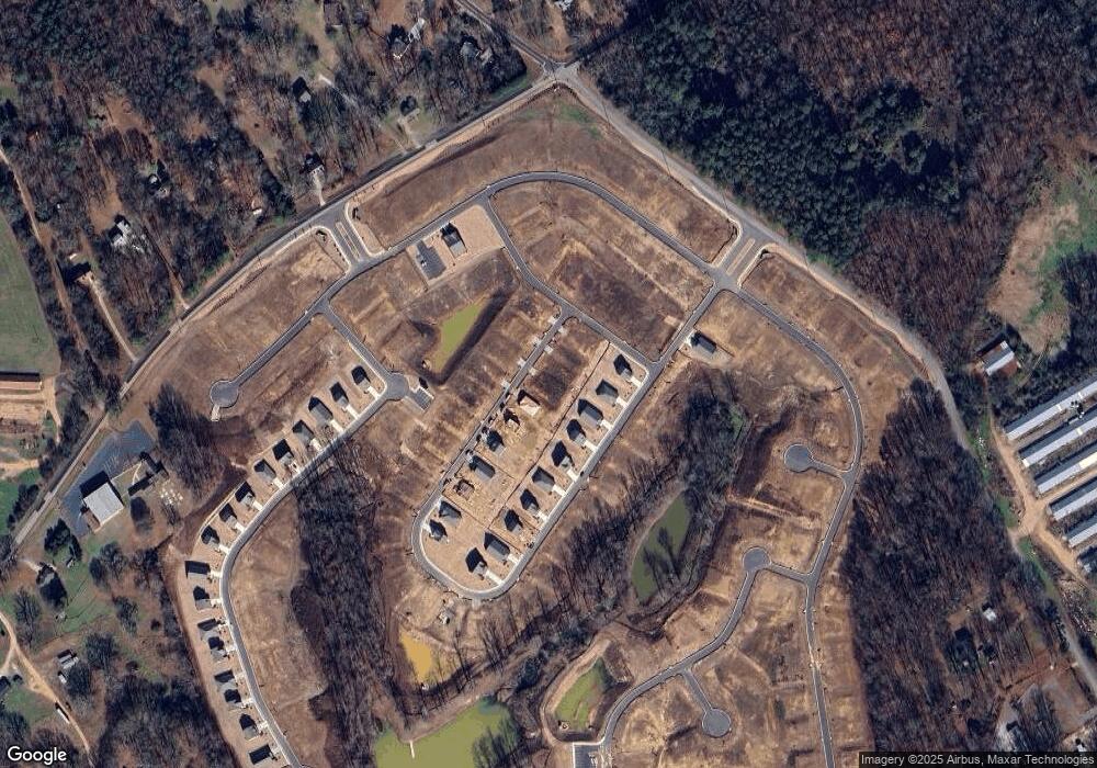 428 Egret Ct, Hoschton, GA 30548 - photo 1