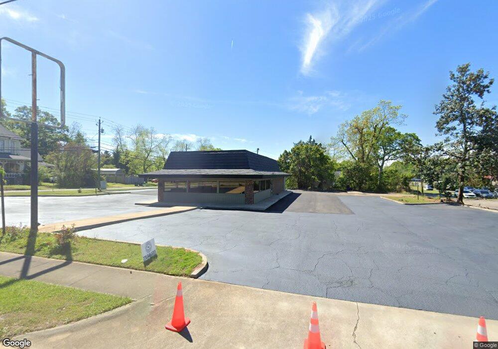 219 Forsyth St, Barnesville, GA 30204 - photo 1