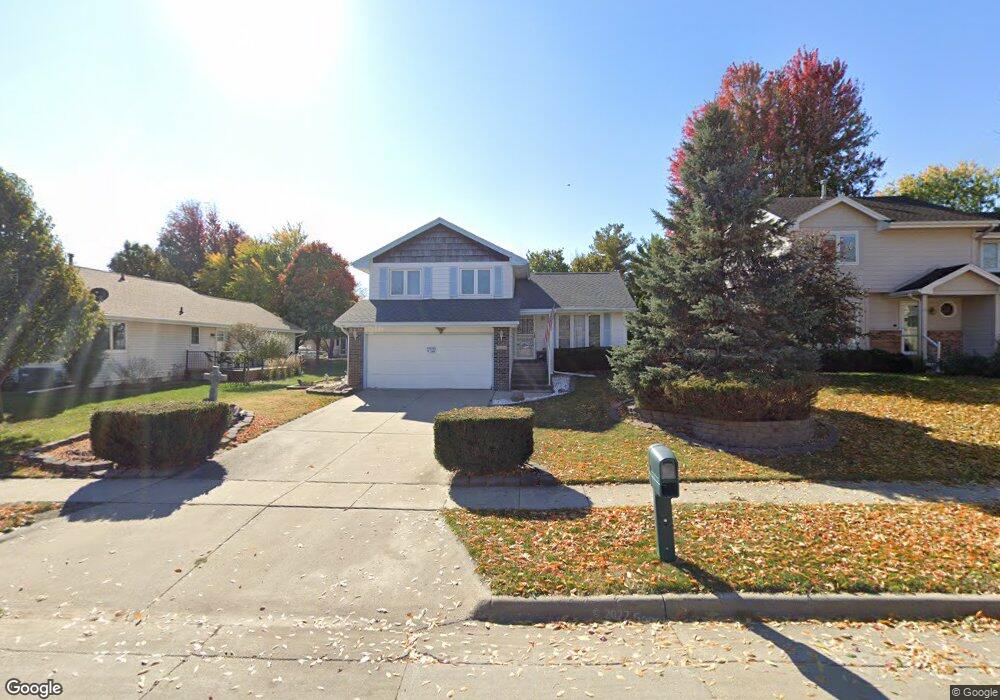 4606 Palm Ave, Des Moines, IA 50310 - photo 1