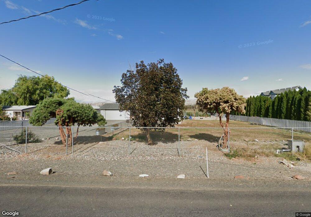 8209 Beauchene Rd, Moxee, WA 98936 - photo 1