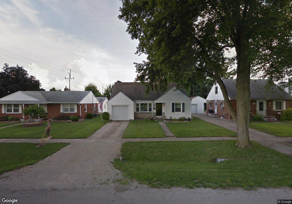 2705 Walnut Ave, Mattoon, IL 61938 - photo 1