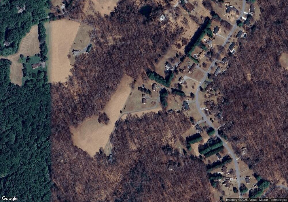 910 Pasture View Dr, Sykesville, MD 21784 - photo 1