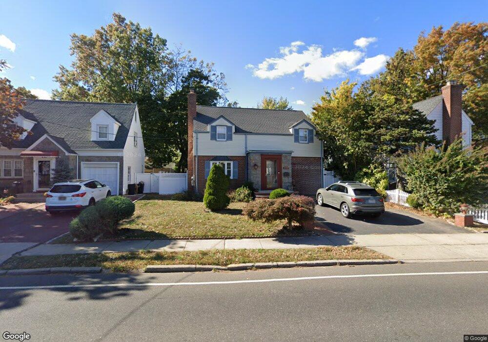 252 N Corona Ave, Valley Stream, NY 11580 - photo 1