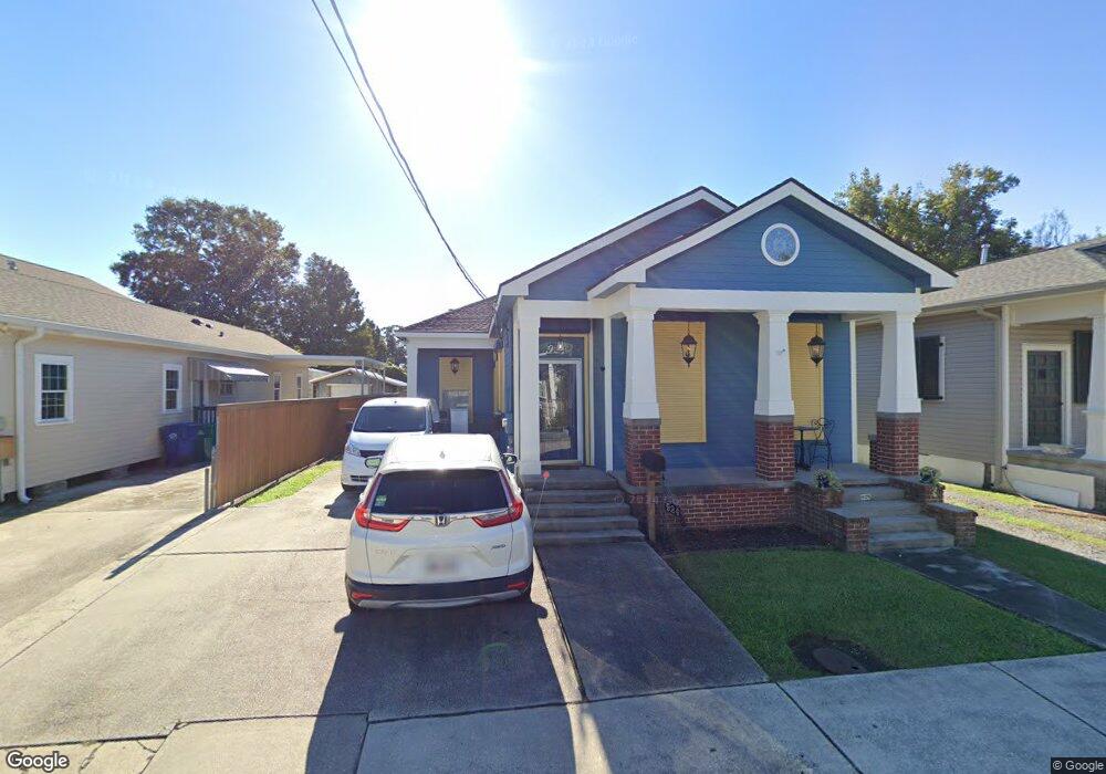 924 9th St, Gretna, LA 70053 - photo 1